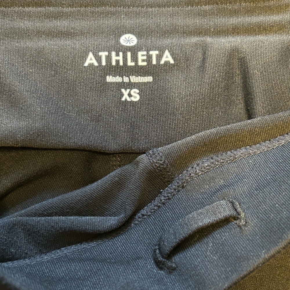 ATHLETA WOMENS BLACK REFLECTIVE MESH INSERT LEGGINGS, SIZE XS - Picture 6 of 7